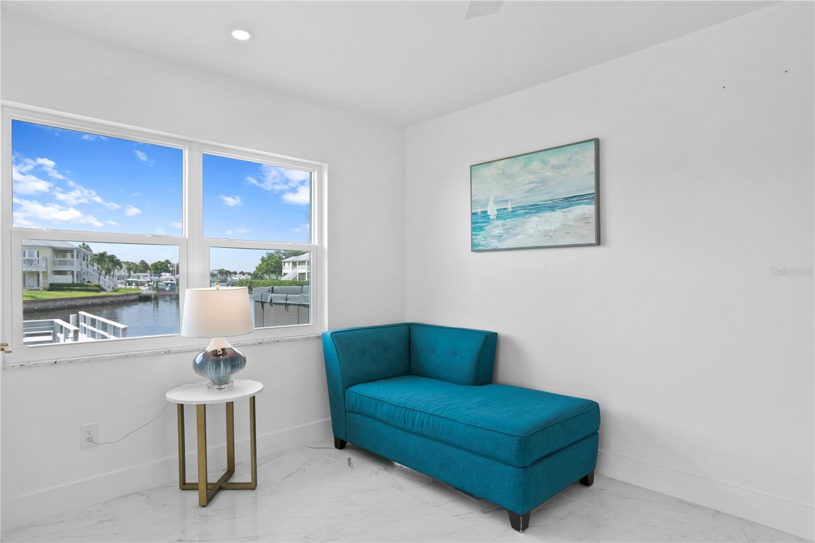 Image 31 of 60 For 540 Dolphin Avenue Se
