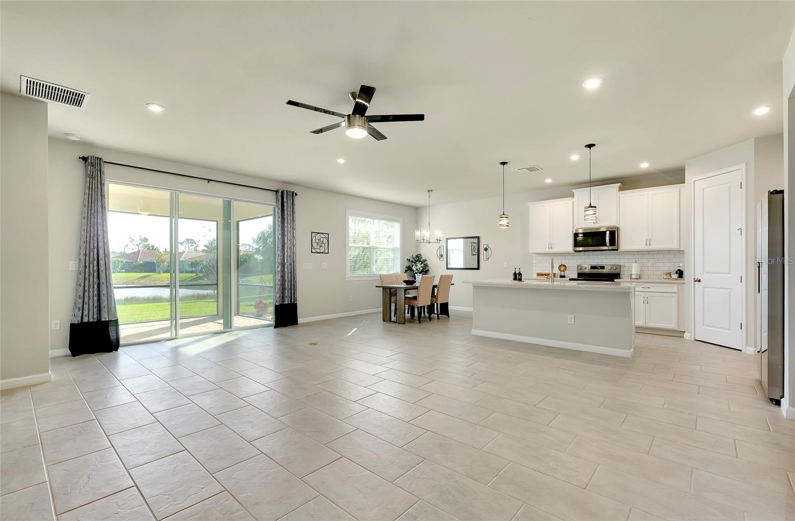 Image 23 of 91 For 20280 Concerto Place