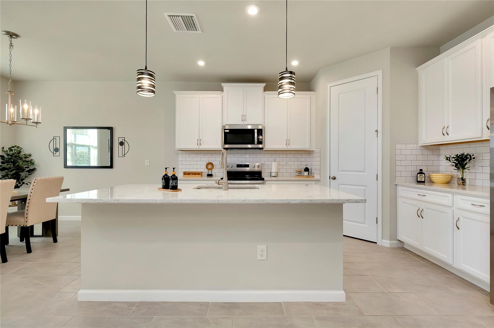 Image 24 of 91 For 20280 Concerto Place