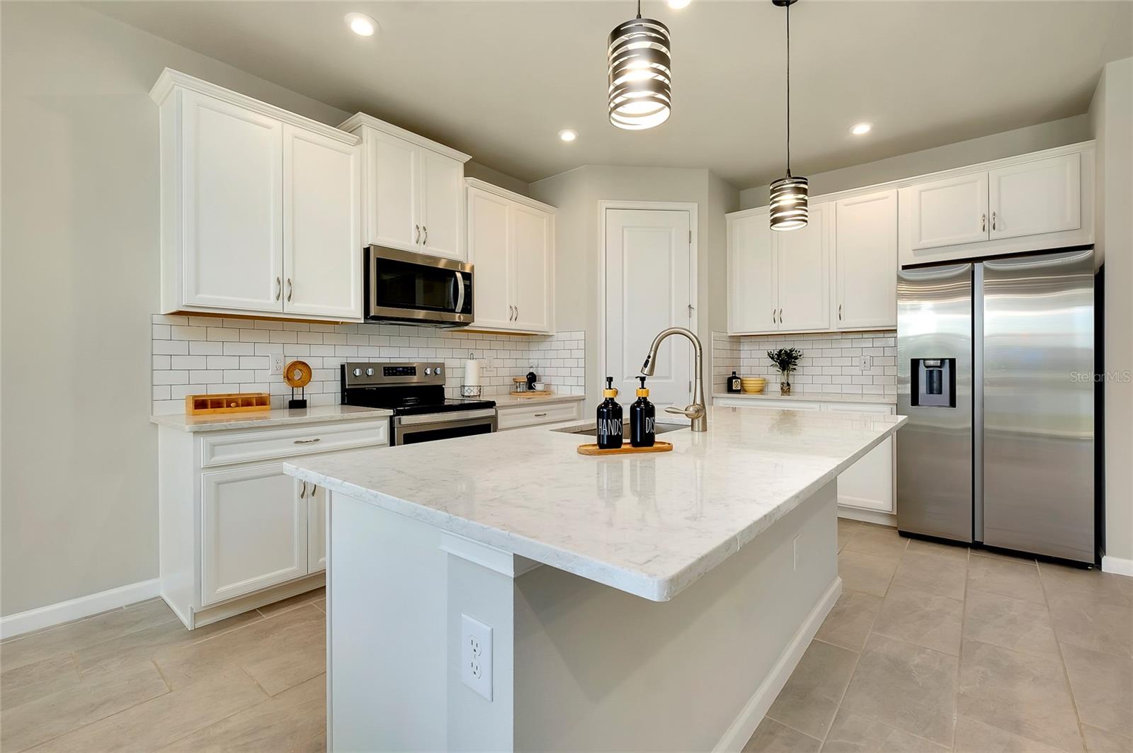 Image 41 of 91 For 20280 Concerto Place