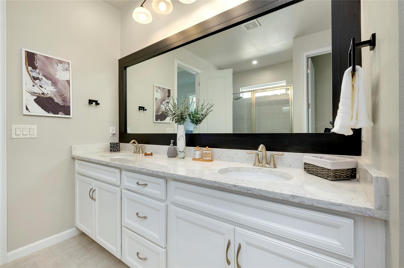 Image 52 of 91 For 20280 Concerto Place