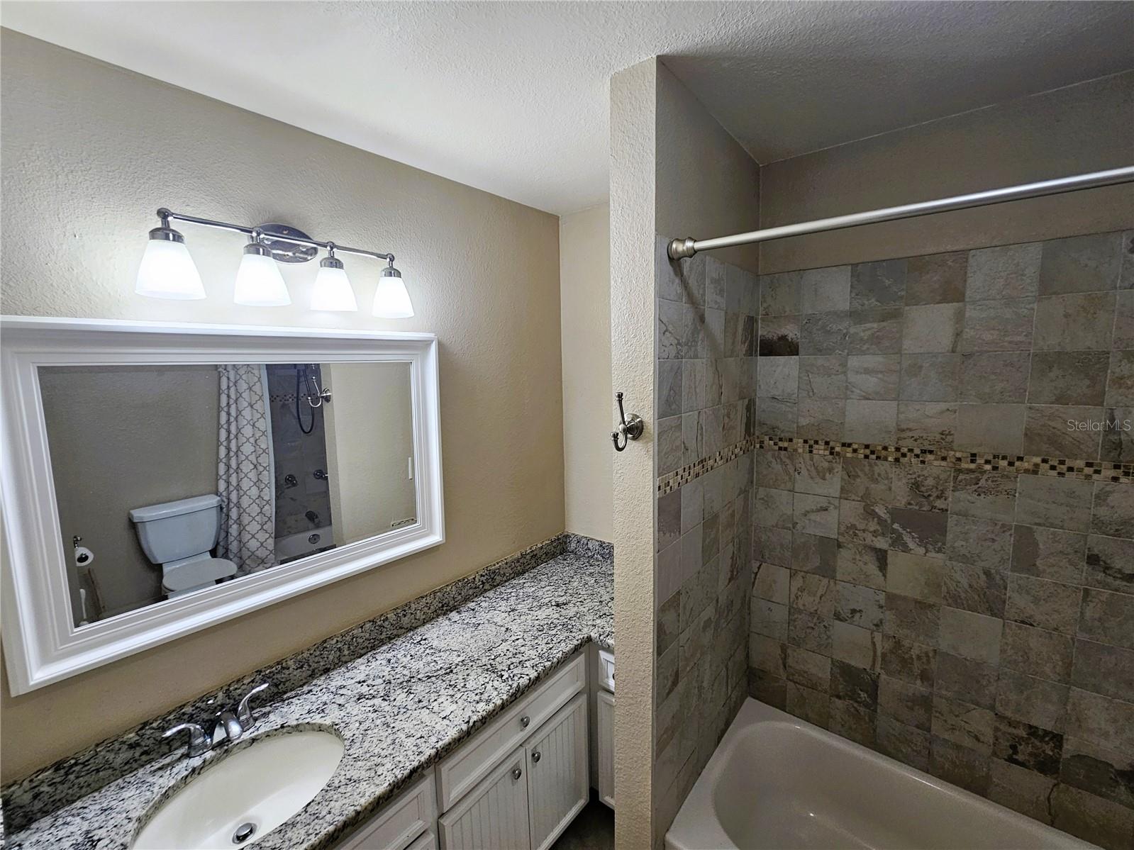 Image 10 of 21 For 3105 Horatio Street C11