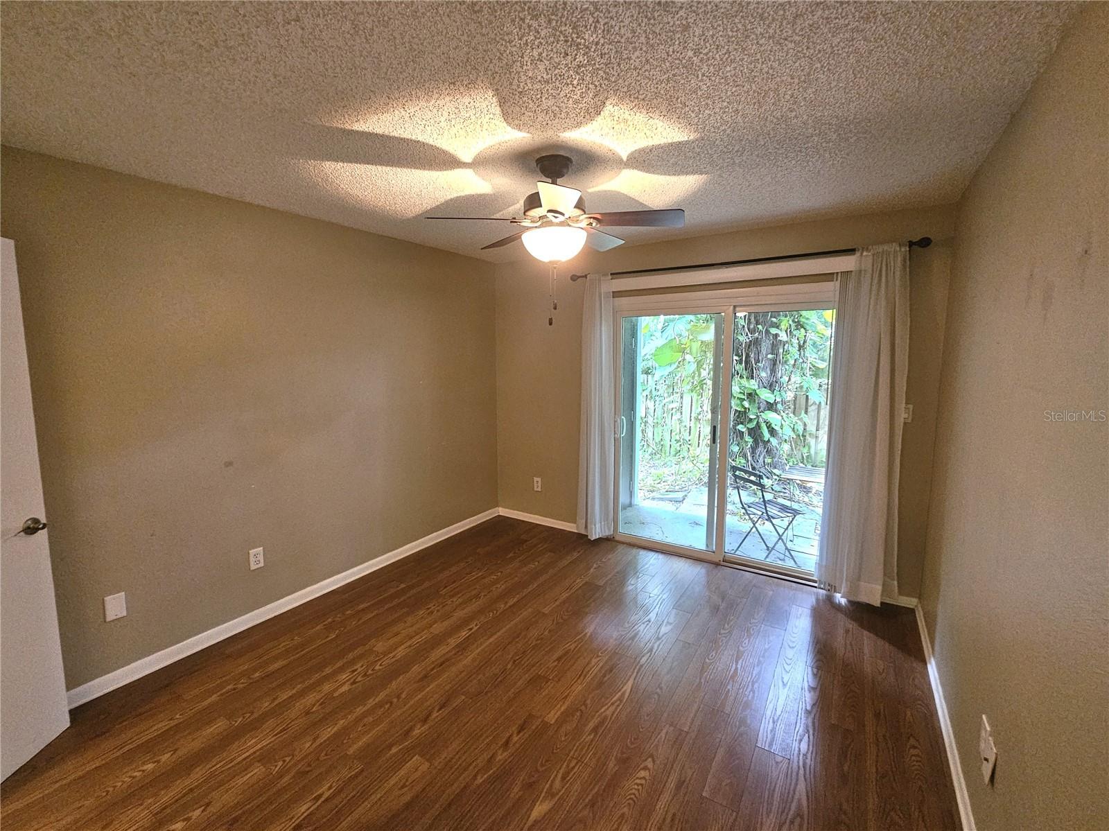 Image 14 of 21 For 3105 Horatio Street C11