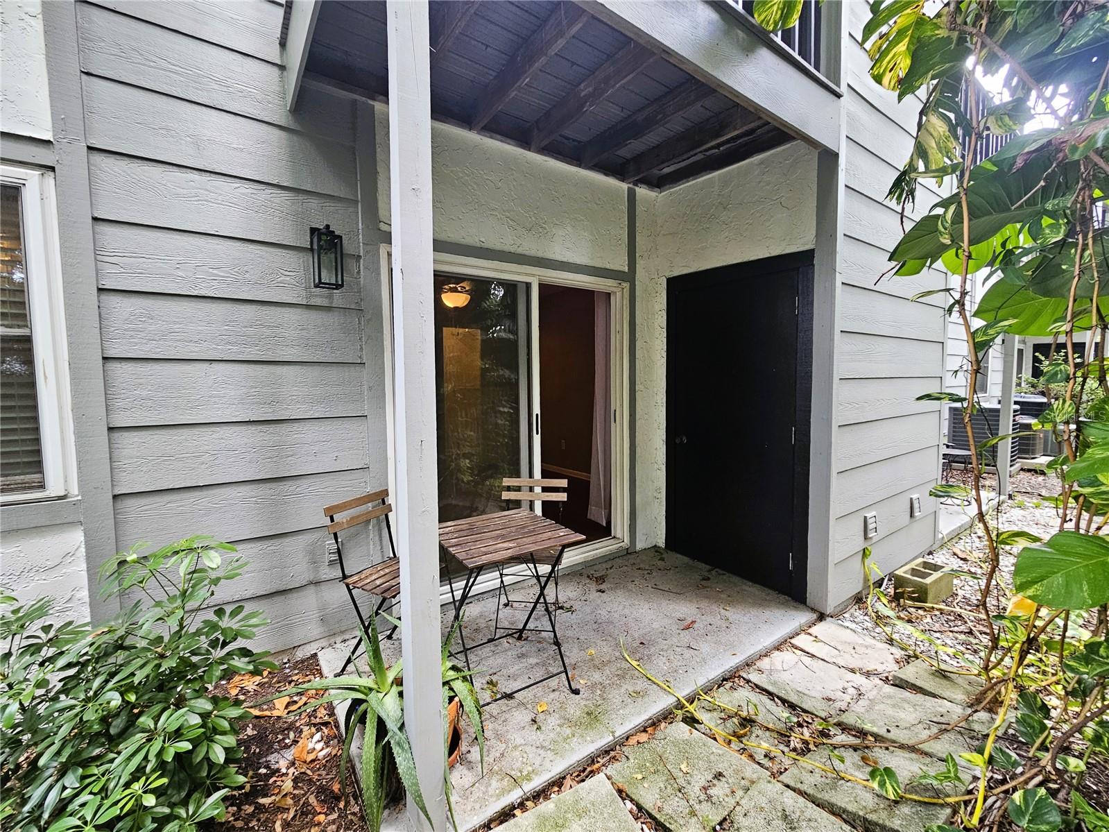 Image 17 of 21 For 3105 Horatio Street C11