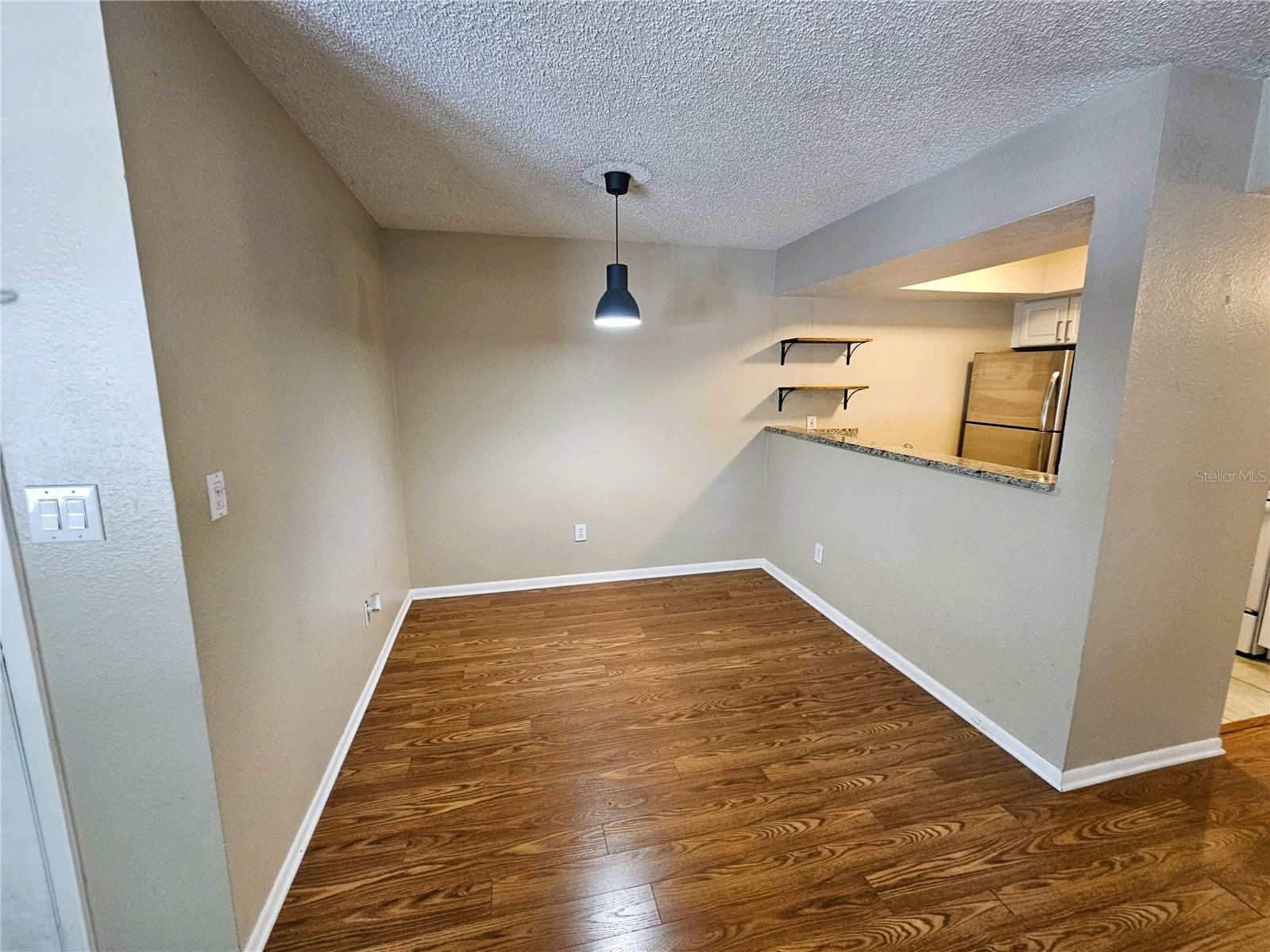 Image 6 of 21 For 3105 Horatio Street C11