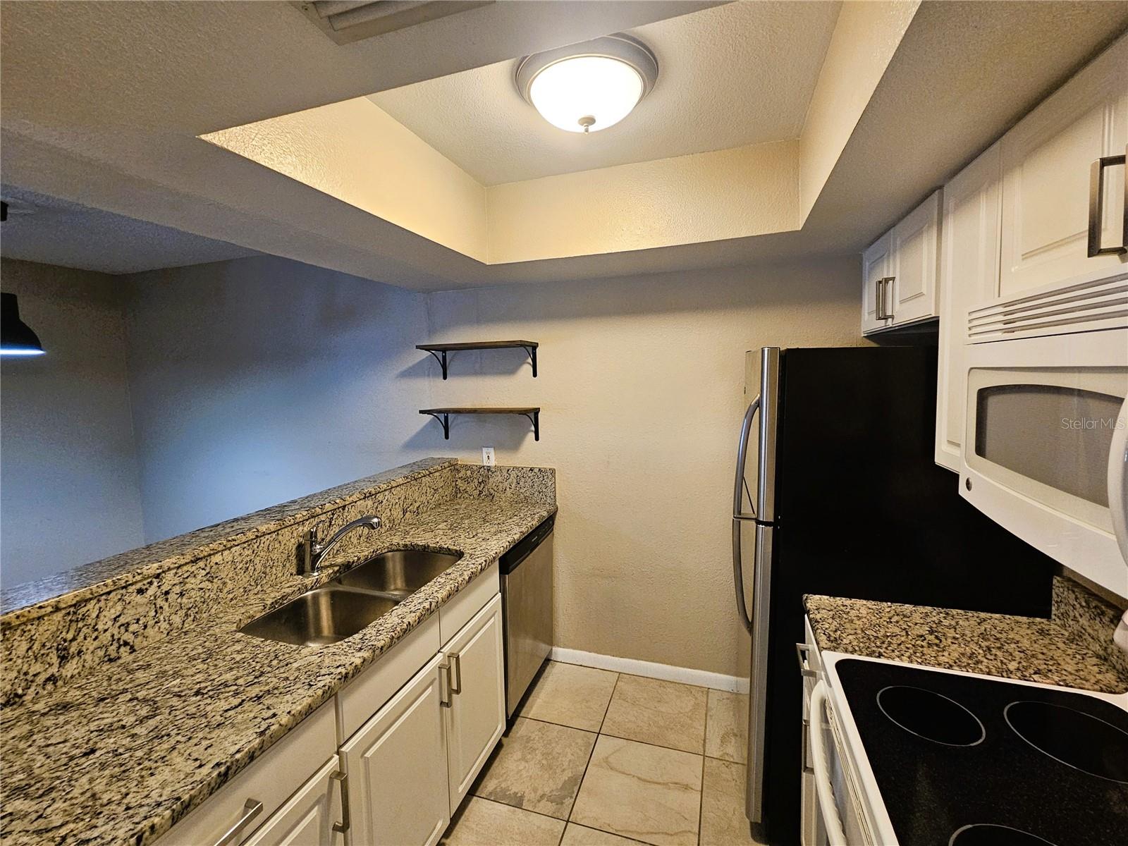 Image 8 of 21 For 3105 Horatio Street C11