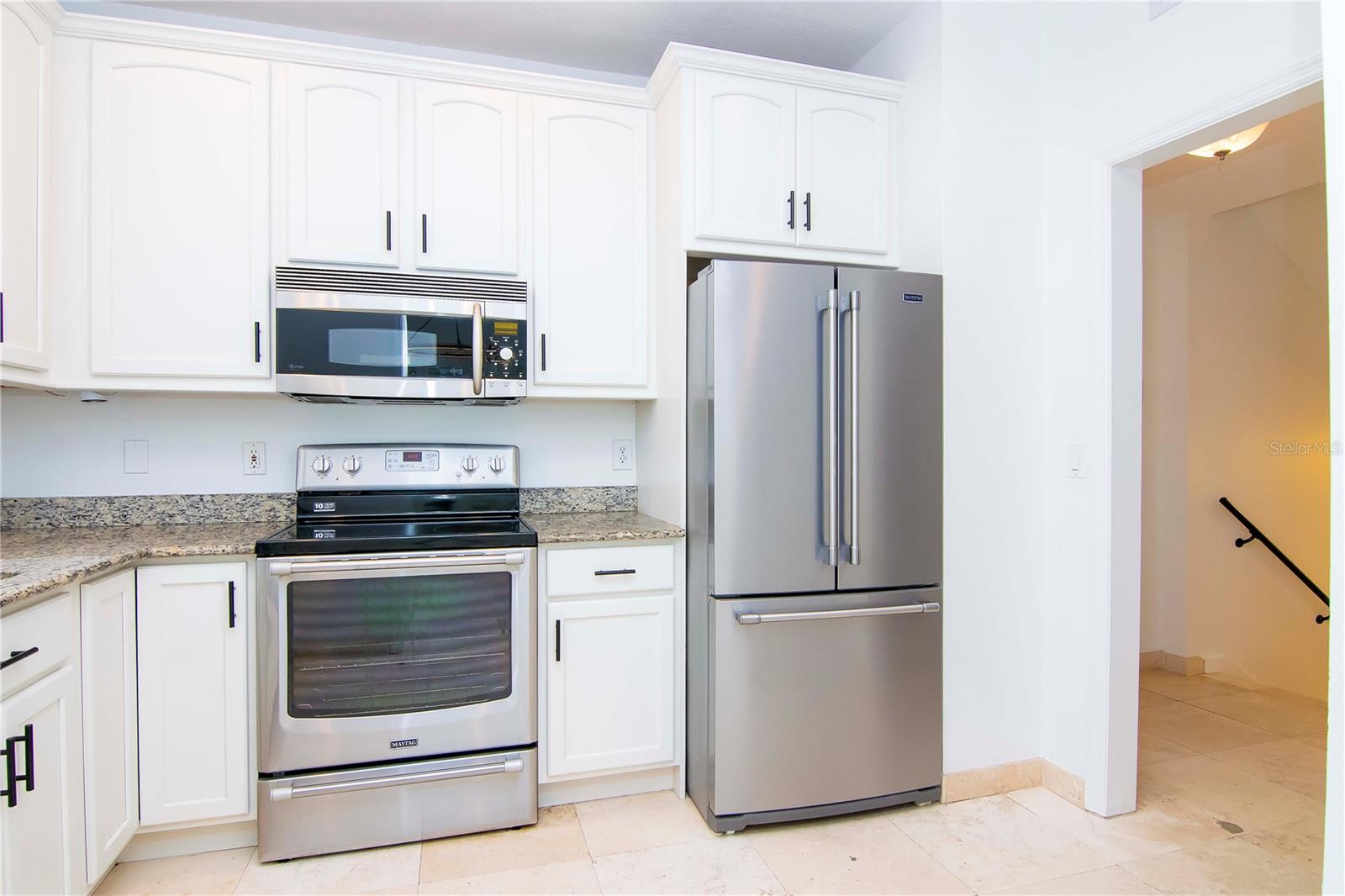 Image 11 of 53 For 803 Oregon Avenue B