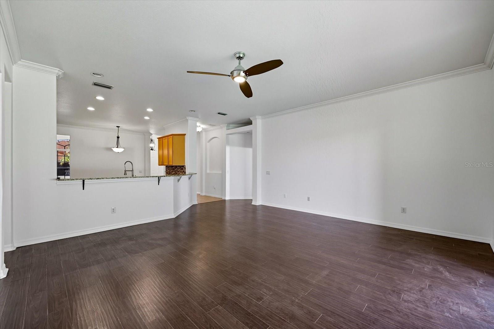 Image 13 of 38 For 27653 Mulholland Court