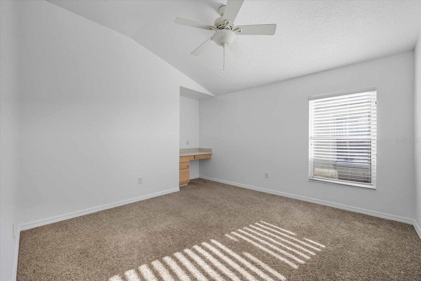 Image 22 of 38 For 27653 Mulholland Court