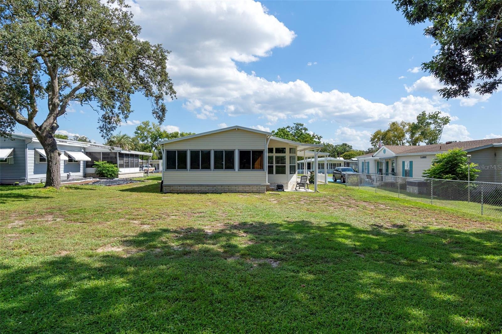Image 33 of 43 For 12053 Thornridge Street