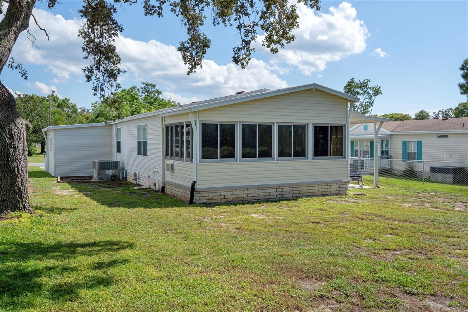 Image 34 of 43 For 12053 Thornridge Street