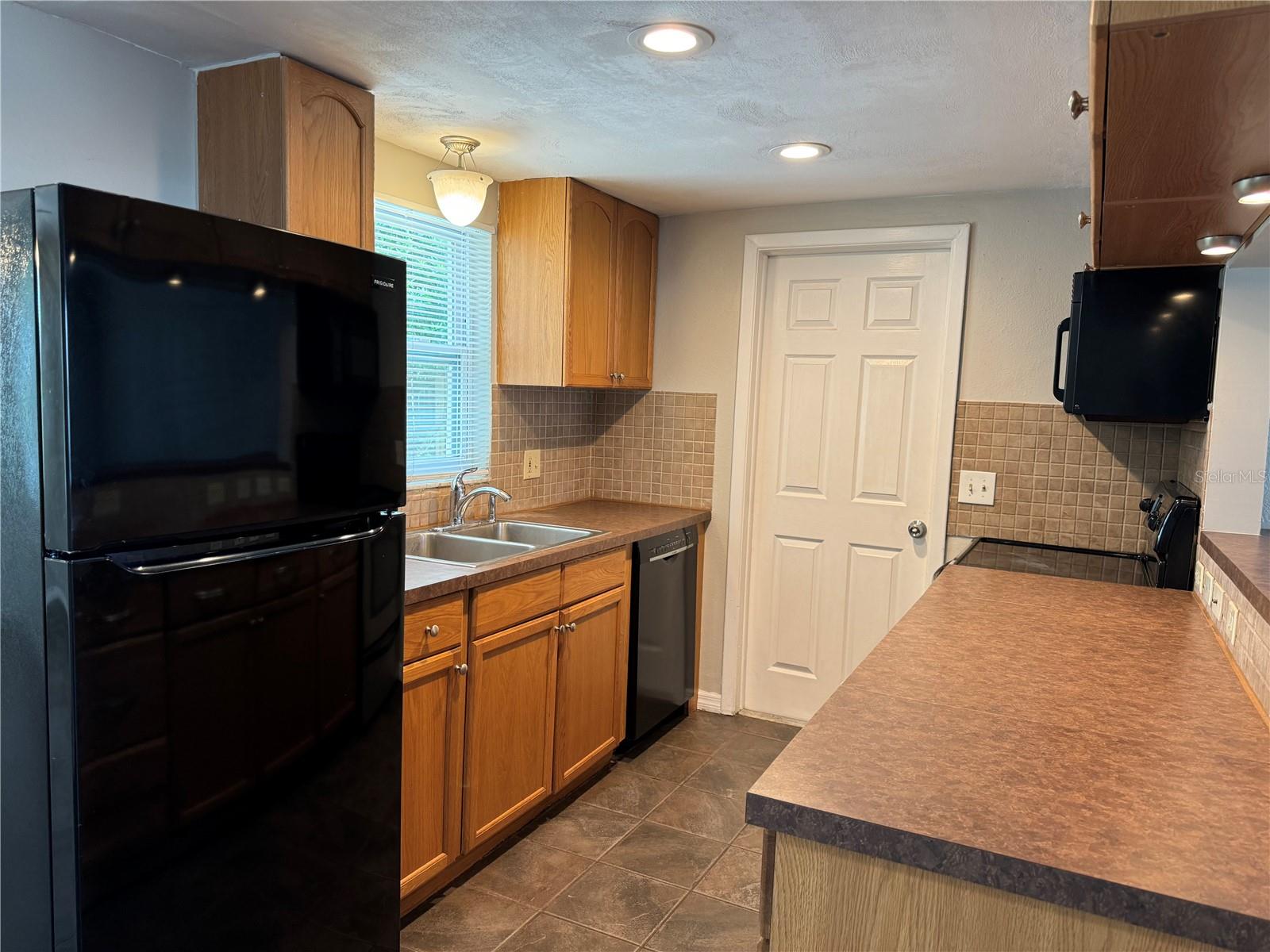 Image 2 of 11 For 11844 Bingham Drive