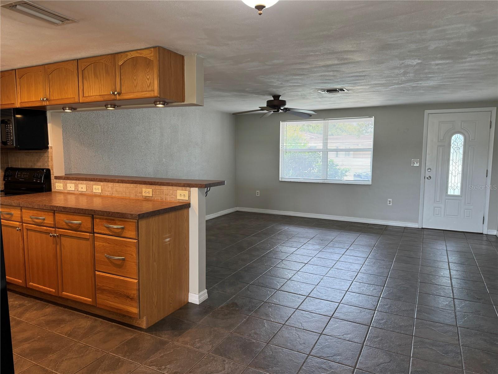 Image 4 of 11 For 11844 Bingham Drive