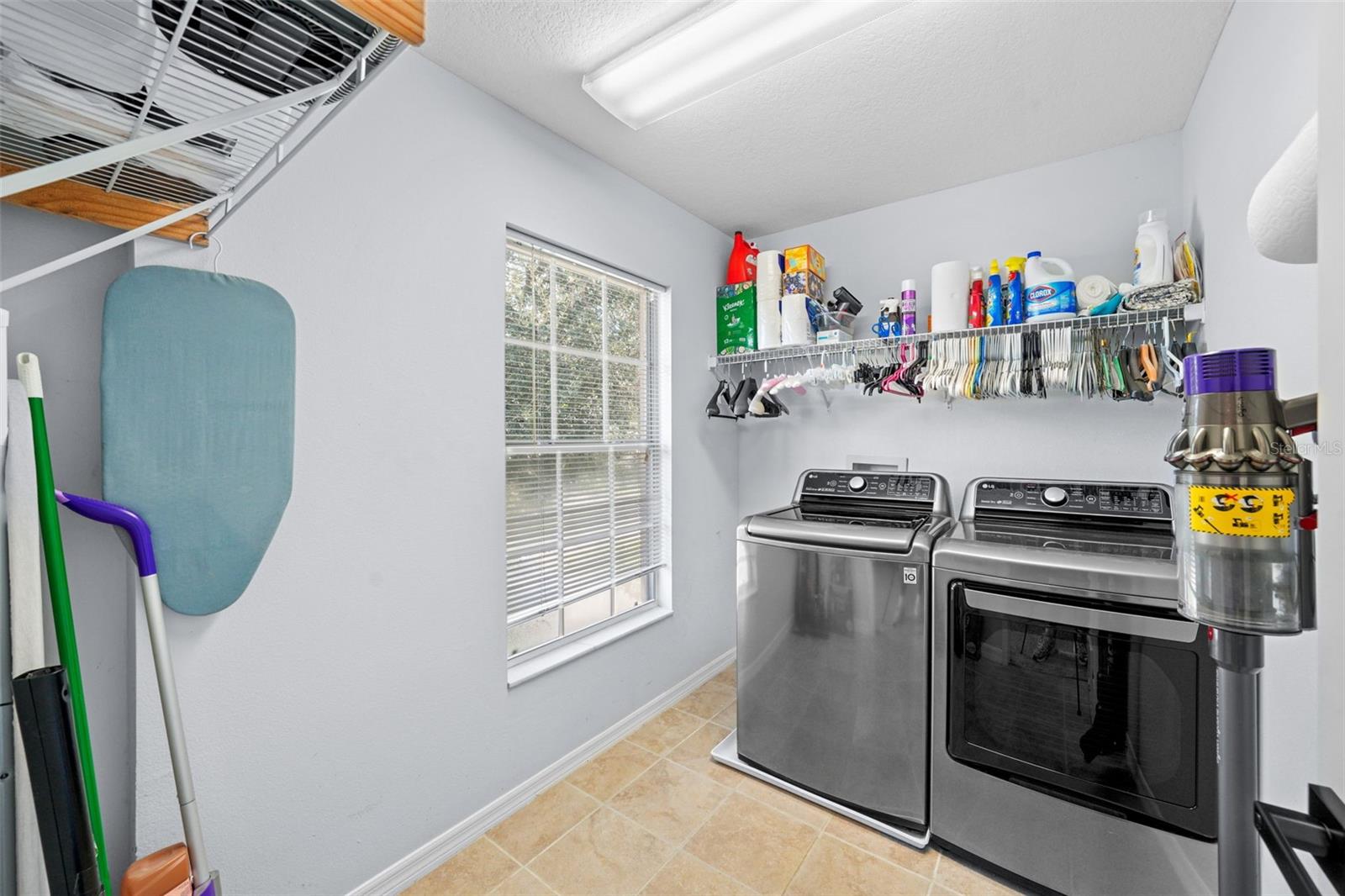 Image 33 of 40 For 3004 Aileen Street