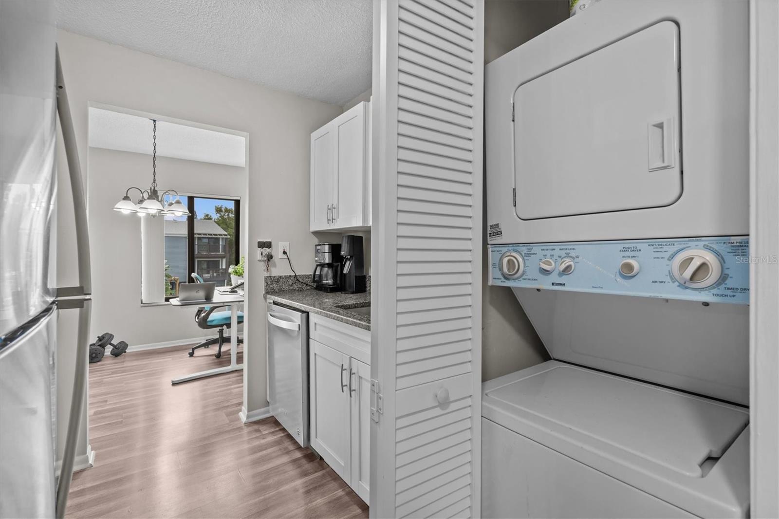 Image 23 of 40 For 386 Moorings Cove Drive 6f