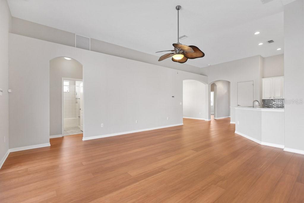 Image 6 of 37 For 13230 Graham Yarden Drive