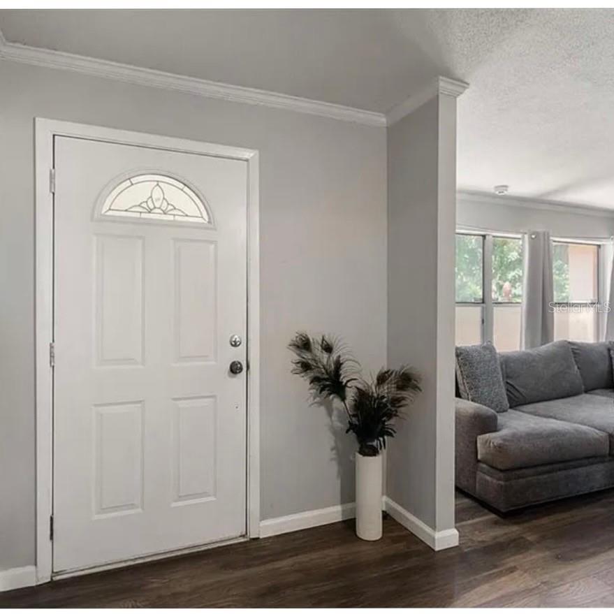Image 3 of 23 For 2584 58th Avenue S