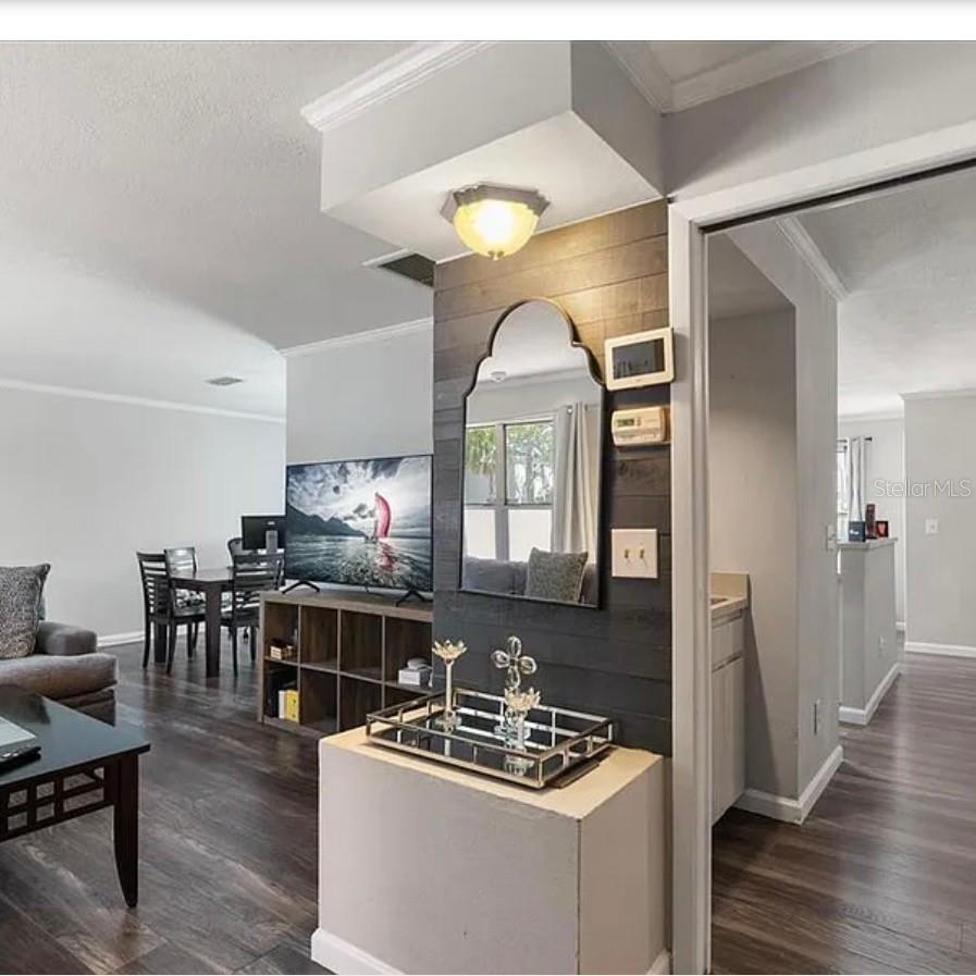 Image 7 of 23 For 2584 58th Avenue S