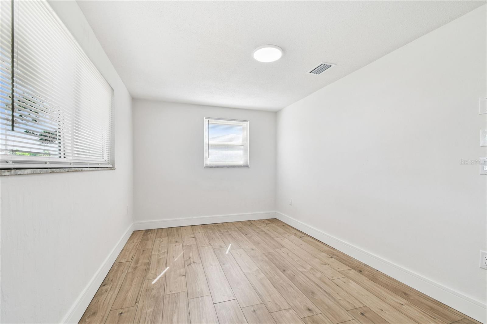 Image 30 of 72 For 6338 Nashua Drive