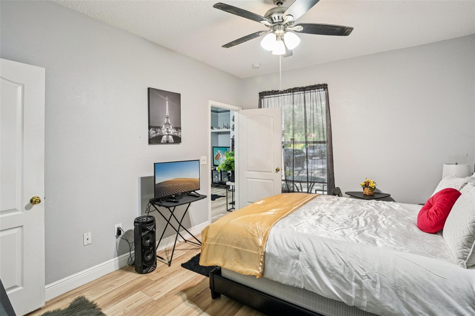 Image 13 of 26 For 10505 Villa View Circle