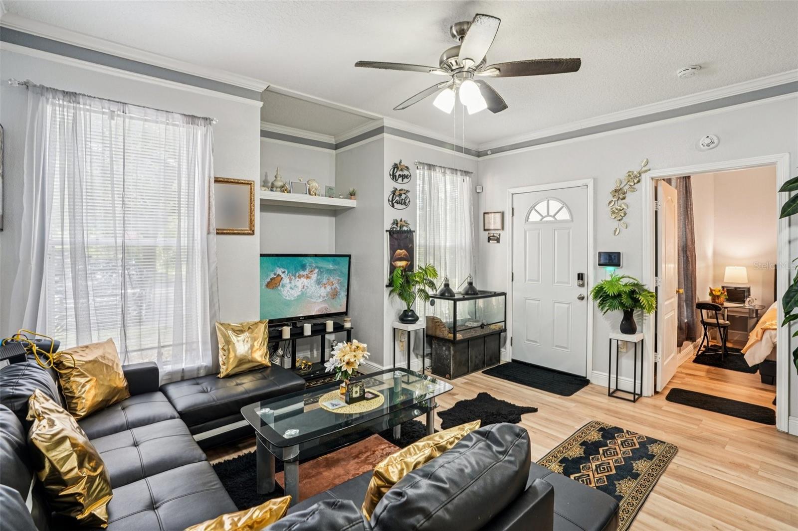 Image 6 of 26 For 10505 Villa View Circle