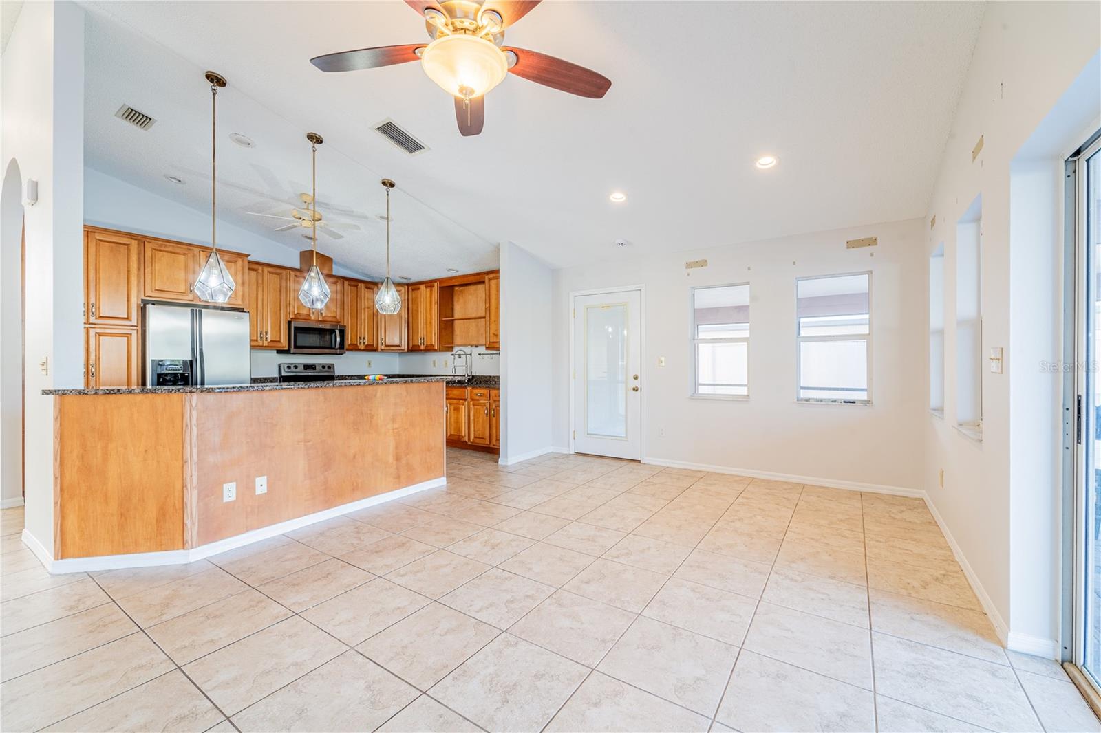 Image 12 of 26 For 2021 Elk Spring Drive