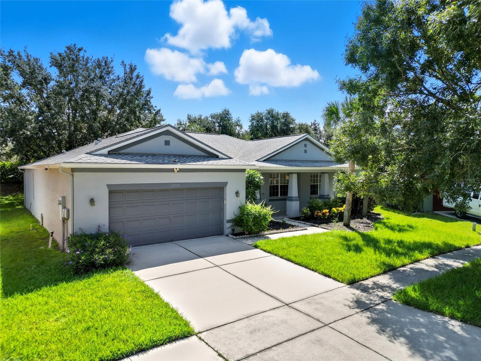 Image 3 of 50 For 11724 Holly Creek Drive