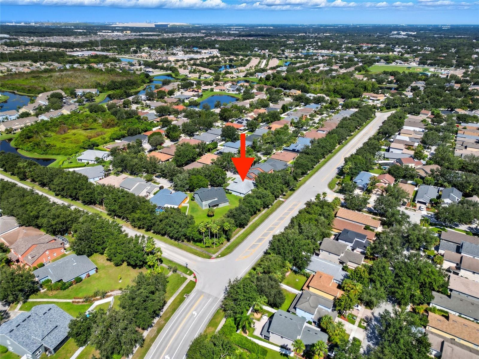 Image 40 of 50 For 11724 Holly Creek Drive