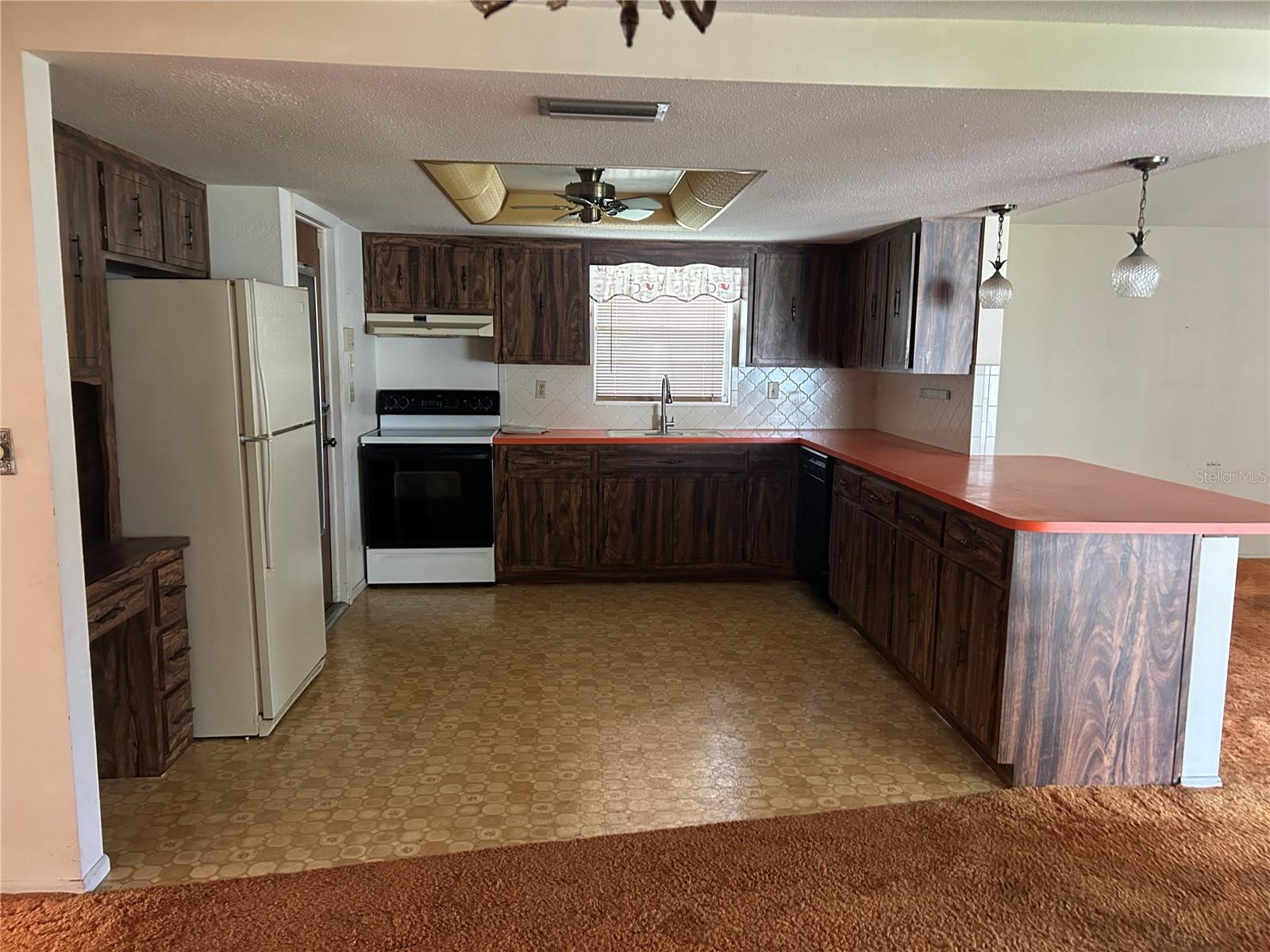 Image 5 of 15 For 8511 Longboat Lane