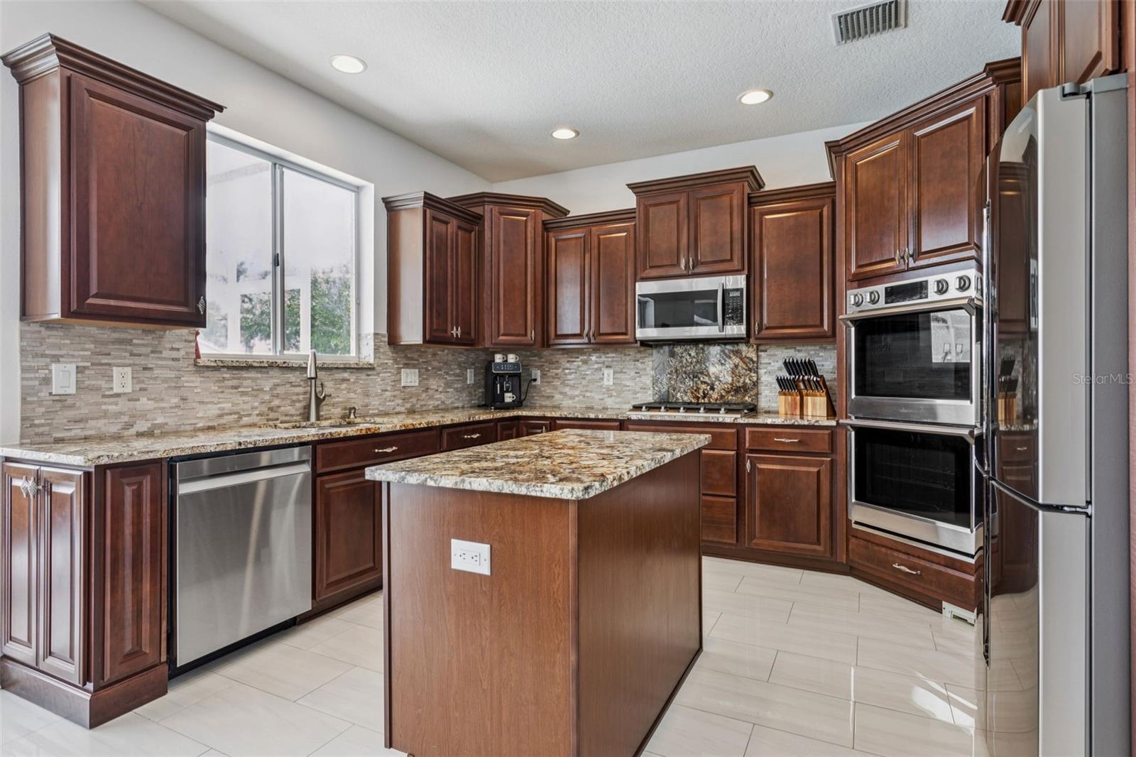 Image 11 of 66 For 2806 Manning Drive