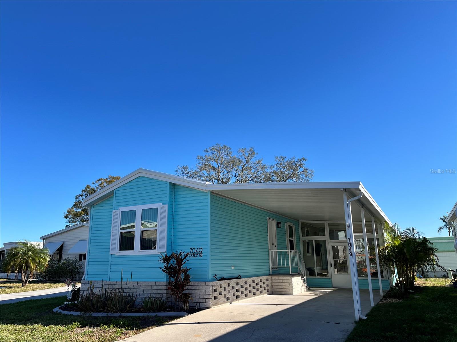 Details for 7049 Mount Essex Drive Ne 521, ST PETERSBURG, FL 33702