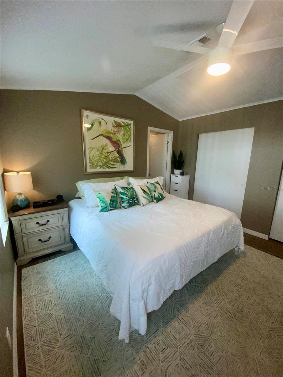 Image 13 of 27 For 7049 Mount Essex Drive Ne 521