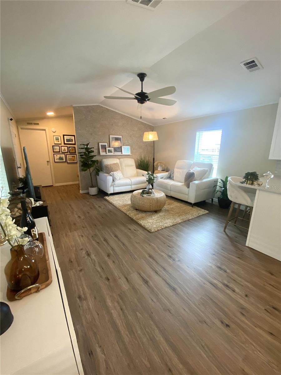 Image 4 of 27 For 7049 Mount Essex Drive Ne 521