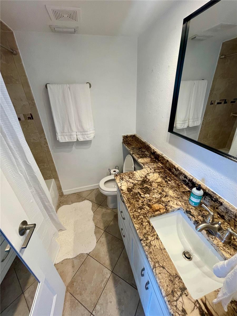 Image 20 of 25 For 1230 Gulf Boulevard 508