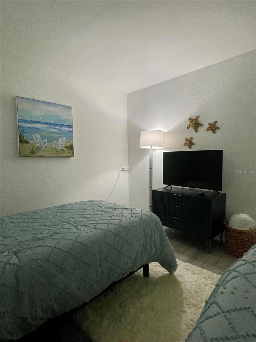 Image 22 of 25 For 1230 Gulf Boulevard 508