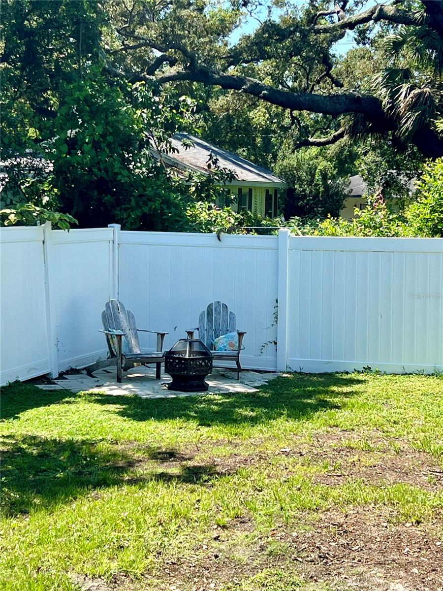 Image 18 of 31 For 8504 Highland Avenue