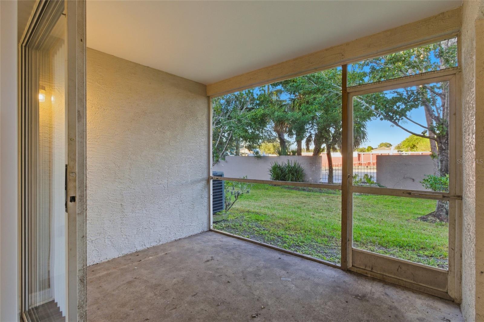 Image 24 of 28 For 6212 Bayside Key Drive