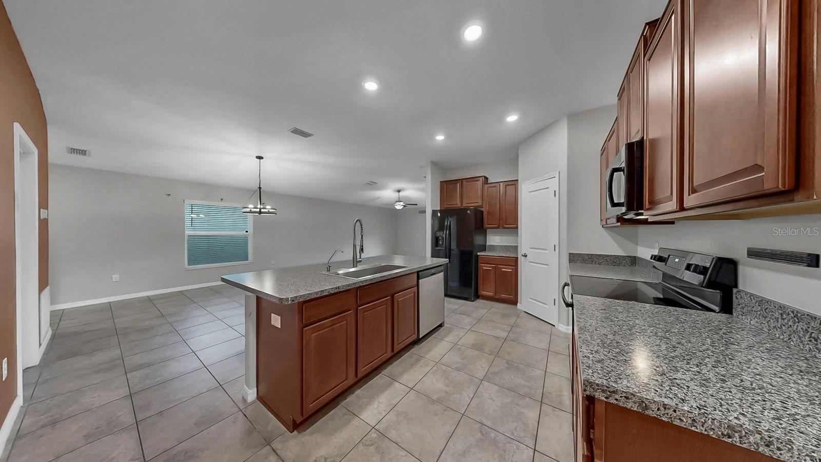 Image 11 of 47 For 17103 Sunshine Mimosa Street