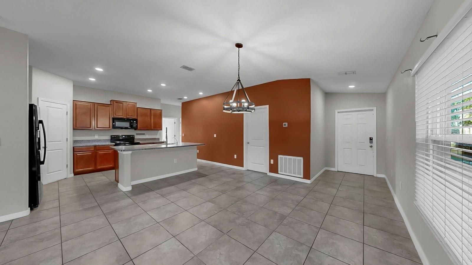 Image 17 of 47 For 17103 Sunshine Mimosa Street