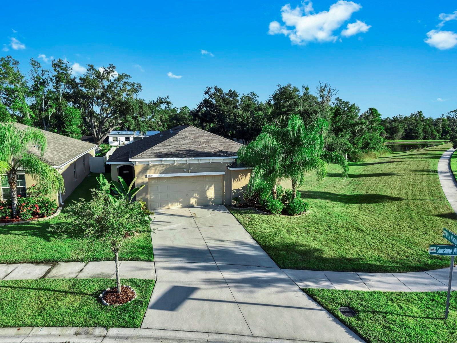 Image 2 of 47 For 17103 Sunshine Mimosa Street