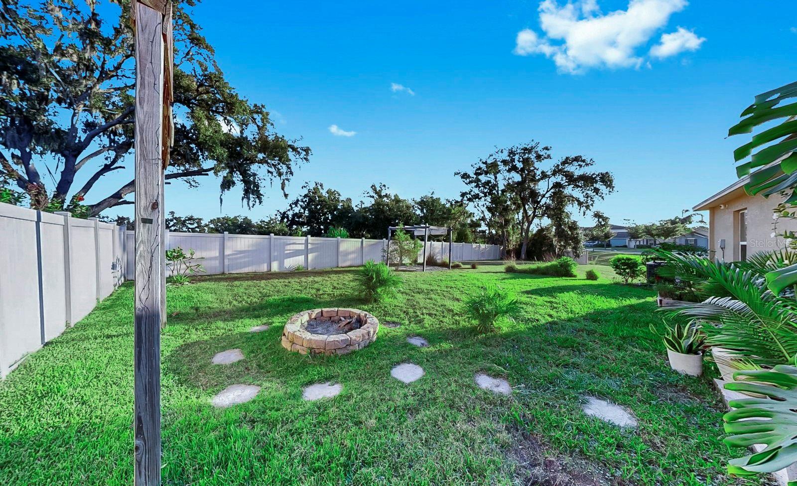 Image 36 of 47 For 17103 Sunshine Mimosa Street