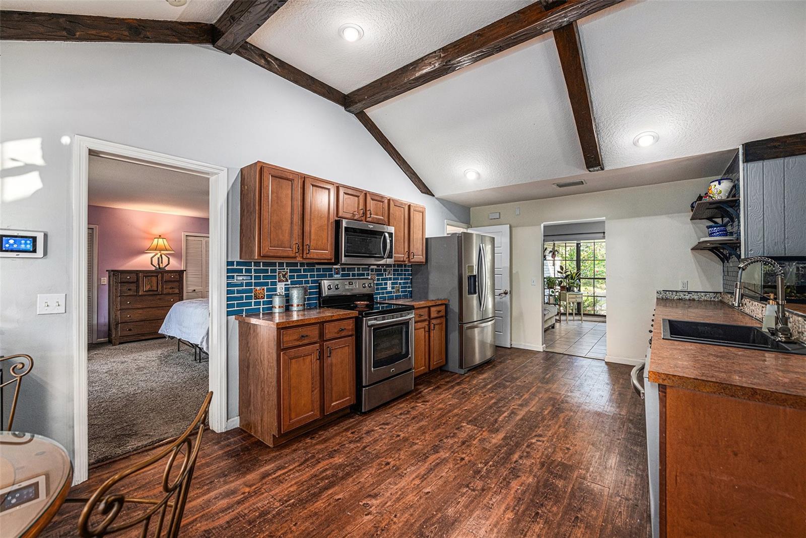 Image 11 of 29 For 206 Wild Oak Drive