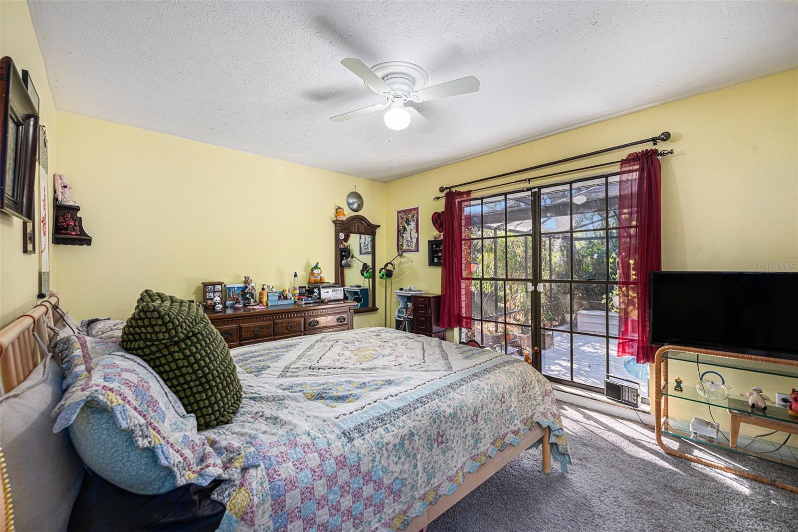 Image 16 of 29 For 206 Wild Oak Drive