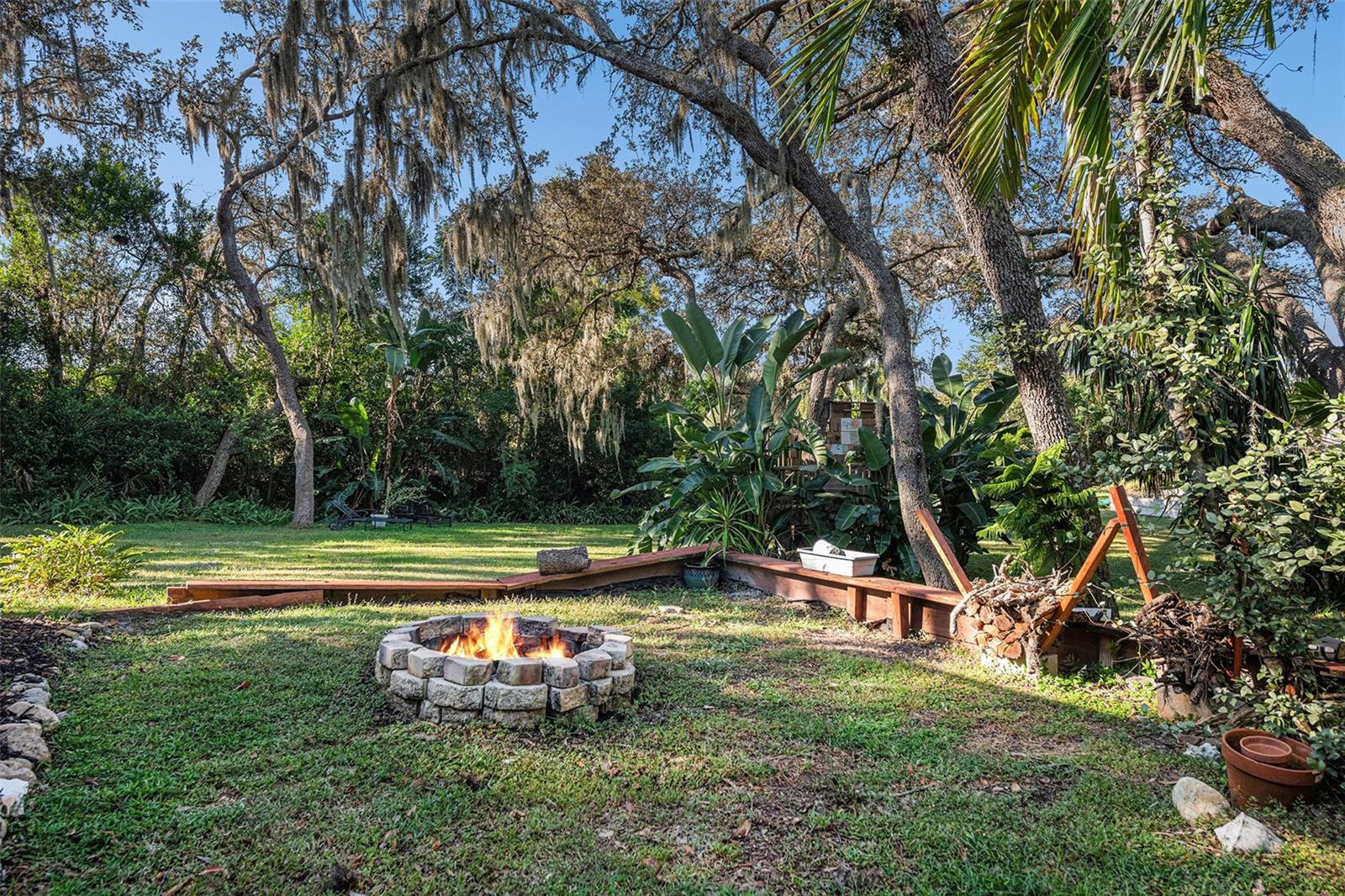 Image 23 of 29 For 206 Wild Oak Drive