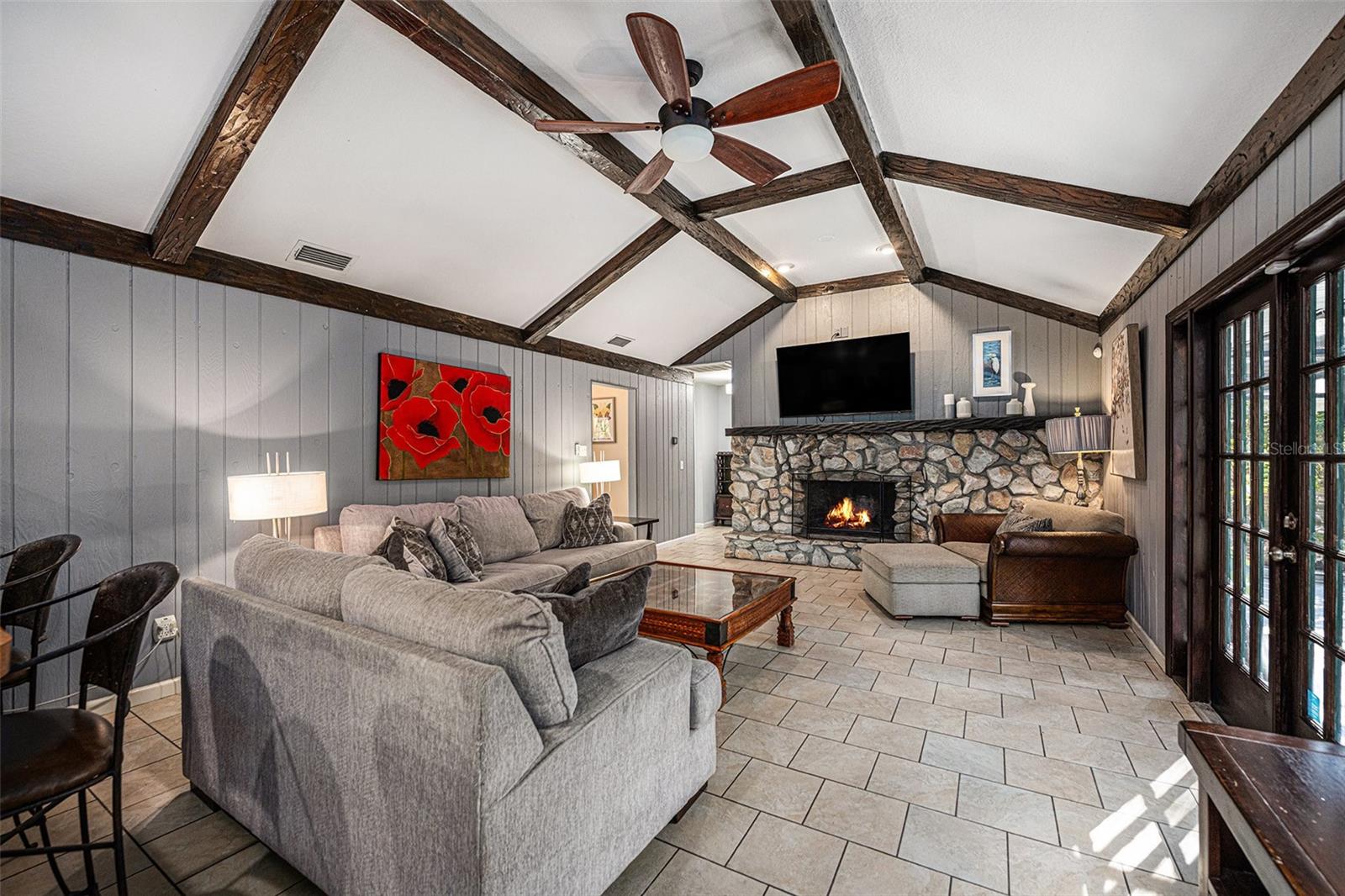 Image 9 of 29 For 206 Wild Oak Drive