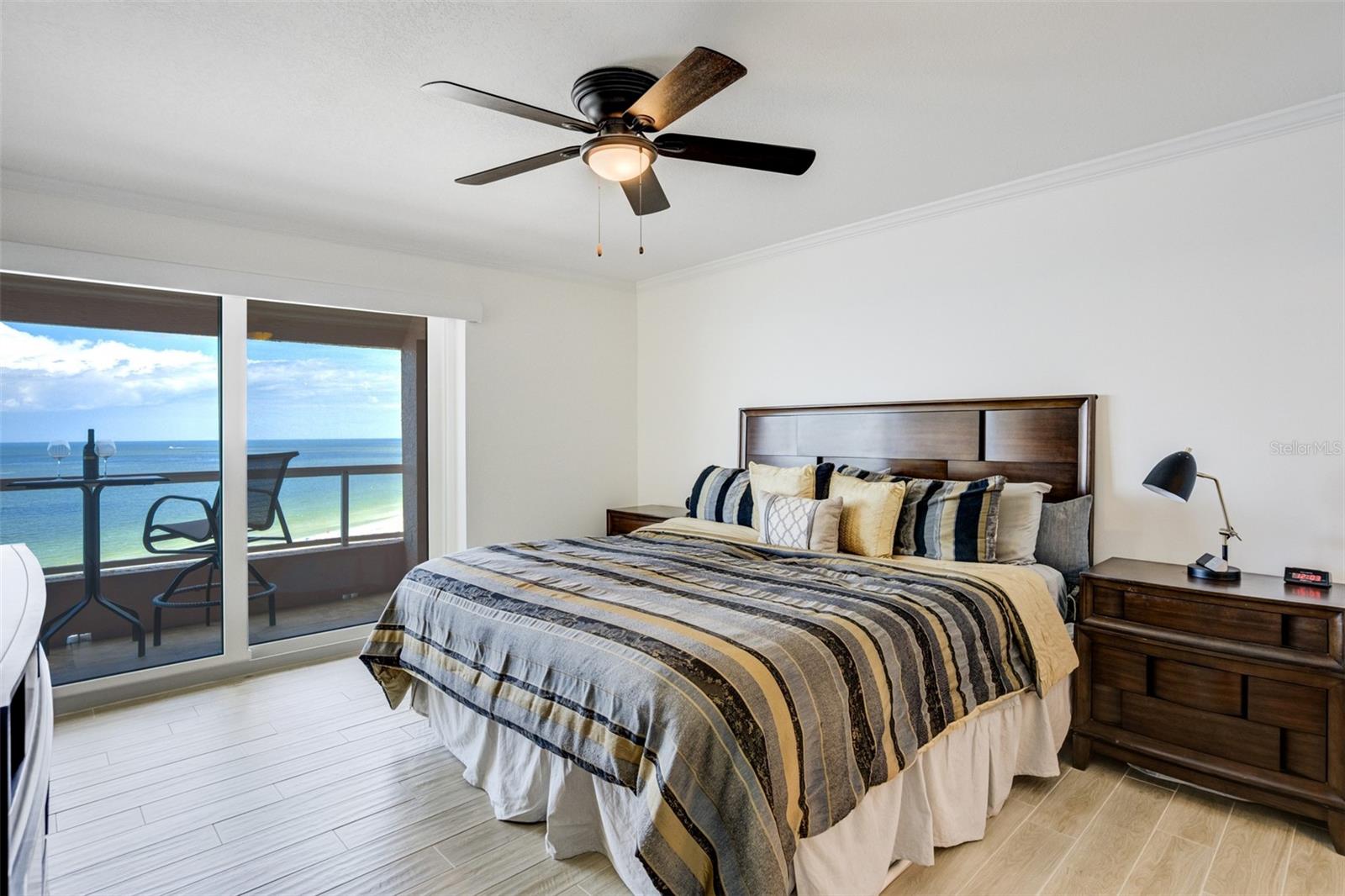Image 14 of 33 For 1310 Gulf Boulevard 15b
