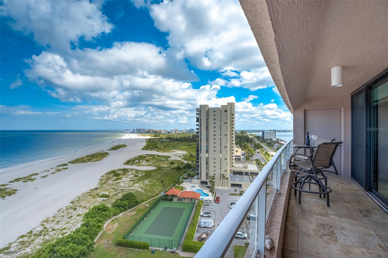 Image 22 of 33 For 1310 Gulf Boulevard 15b