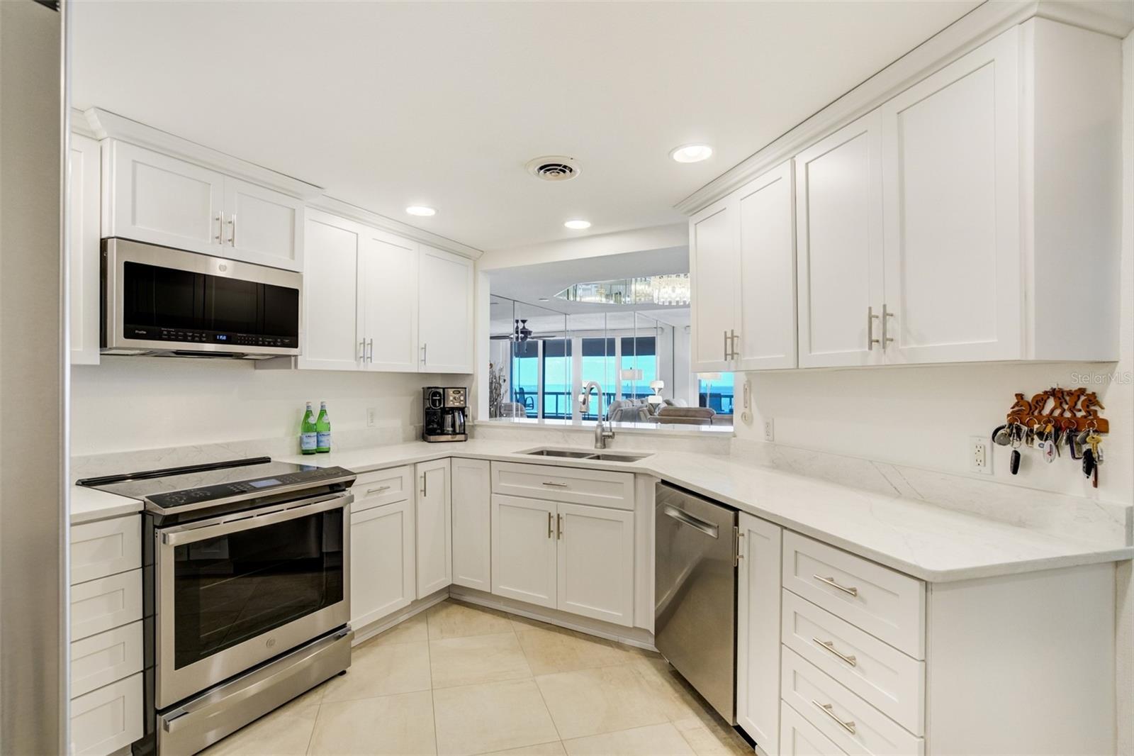 Image 4 of 33 For 1310 Gulf Boulevard 15b