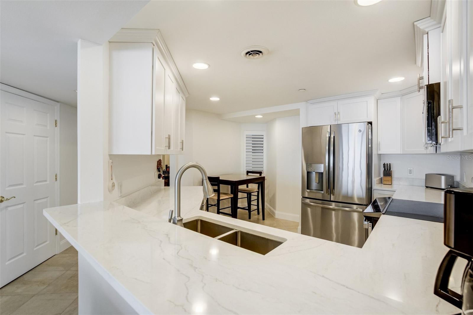 Image 5 of 33 For 1310 Gulf Boulevard 15b