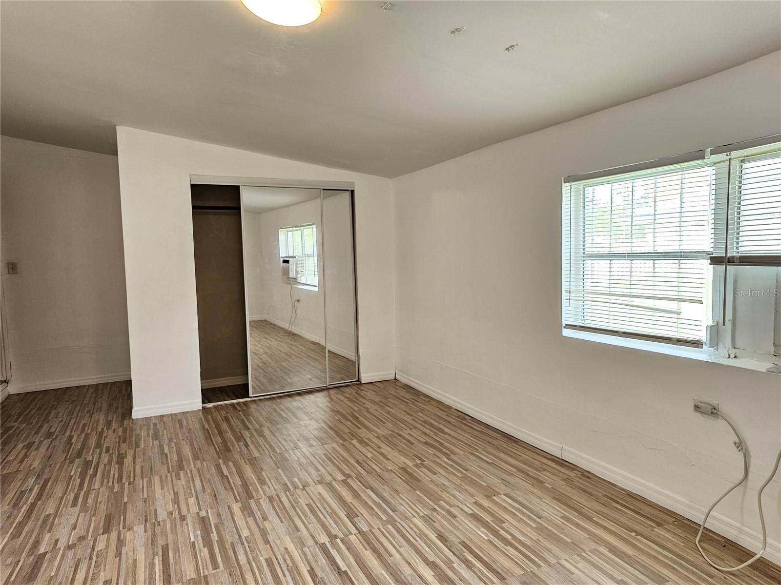 Image 12 of 22 For 1206 Wabash Avenue